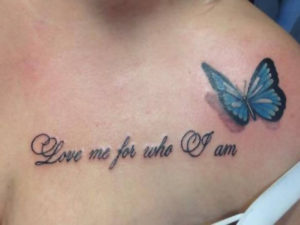 love me for who i am tatoeage me een kleine blauwe vlinder met schaduw effect