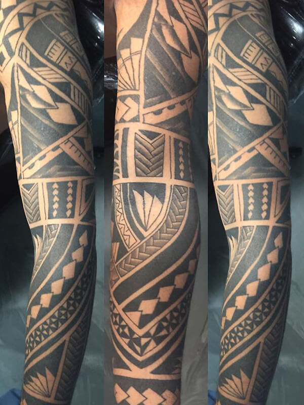 maori arm zetten onderarm voorbeelden laten dutchink tatoeages tatoeage ontwerpen polynesische polynesian uitleg forearm mouw indicatie pijn moderne bord kleine