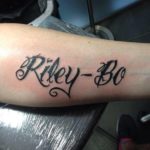 tattoo tekst riley en bo