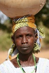 Fulani vrouw met septum piercing