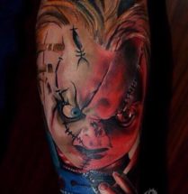 Chucky op onderarm