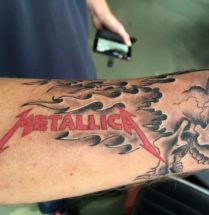 Metallica skull and flames